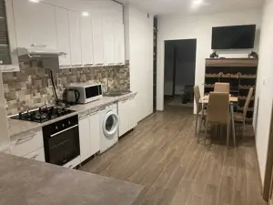 Apartament cu 3 camere in zona Circumvalatiunii