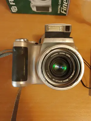 Cameră foto digitala Fujifilm  - imagine 2