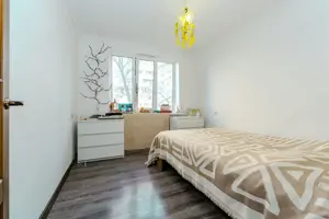 Apartament cu trei camere in zona Sagului - imagine 2