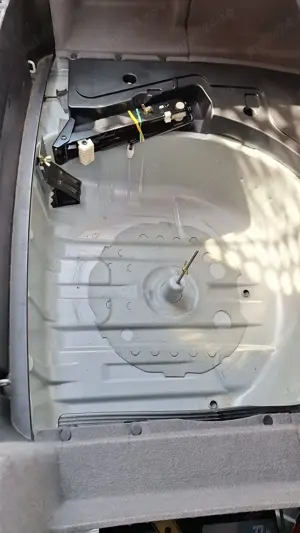 Vand BMW E39 520i, 128200 km, 170 cp, automat, impecabil - imagine 7