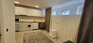 Se ofera spre inchiriere garsoniera in zona Giulesti