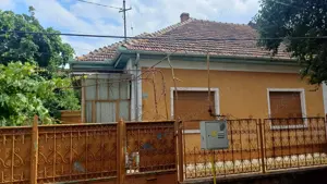 Casa individuala pe parter - 124 mp, 4 camere, anexe si garaj, teren 614 mp,  -Str.Dr.I.Muresan