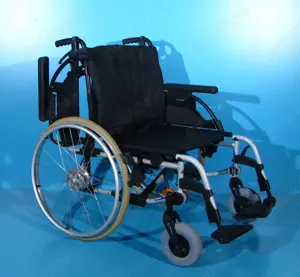 Scaun cu rotile din aluminiu Breezy 60cm - imagine 3