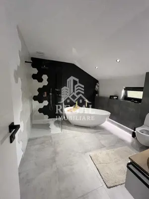 Casă modernă tip duplex, ideală pentru 2 familii – in loc. Strei - imagine 8