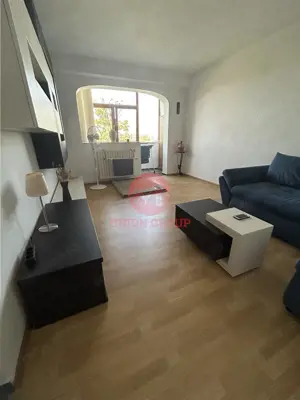 Apartament 3 Camere, Decomandat, Boxa+Loc de Parcare, Casa de Cultura - imagine 3