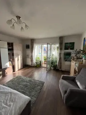 Apartament semidecomandat, etaj intermediar, zona Stejarului