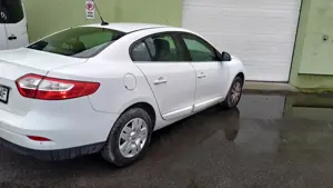 Renault  fuence 1.5 dci - imagine 3 Renault  fuence 1.5 dci - imagine 3