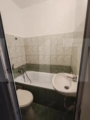 Garsonieră –poziție excelentă, pentru investiție – mobilată si utilată - imagine 7 Garsonieră –poziție excelentă, pentru investiție – mobilată si utilată - imagine 7