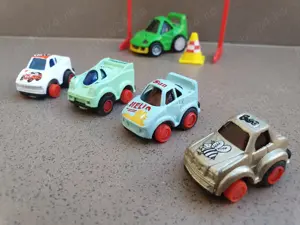 Masinute curse, set masinute minuscule - imagine 3