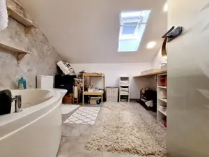 4 camere.Aproape de Zone 2.Mobilata si utilata complet! - imagine 15