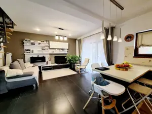 4 camere.Aproape de Zone 2.Mobilata si utilata complet!