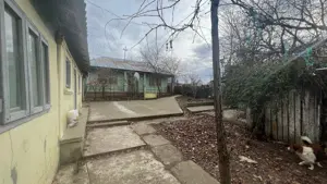 Vând casă cu curte în Cărăpcești, com. Corod, jud. Galați  - imagine 2