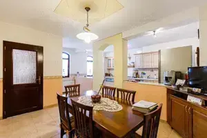 casa lux în zona Iulius Mall - Pomiculturii - 470 mii euro - imagine 3