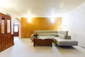 casa lux în zona Iulius Mall - Pomiculturii - 470 mii euro - imagine 2