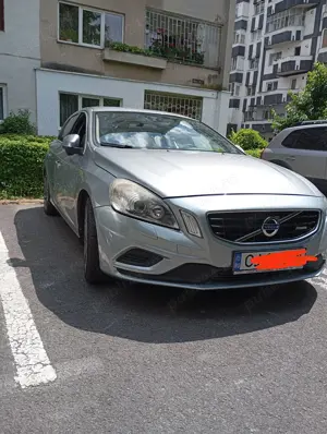 Volvo R design automata 