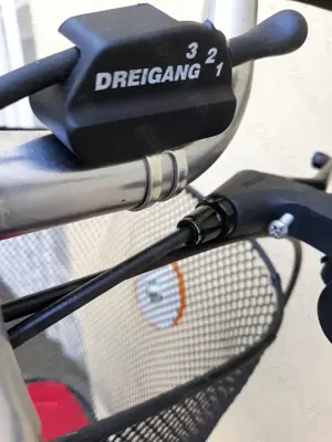 Bicicleta de dama, roti 28, cu 3 viteze in butuc. - imagine 4