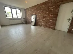 Vand apartament 3 camere onesti