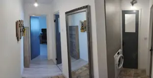 Apartament 2 camere decomandat complet renovat - imagine 2