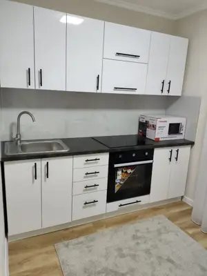 Ofer spre inchiriere garsoniera in zona Mosilor