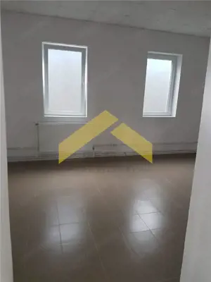 De vanzare doua hale pe un teren imprejmuit 9000 mp zona Gai - imagine 8