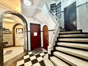 Garsonieră Boemă Pitar Moș – Zona Romană – Universitate -Ideal Investitie - imagine 2