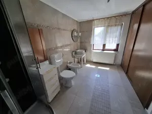 Str. Valea Rosie   proprietate compusa din 2 imobile, casa P+M si una pe parter - imagine 10