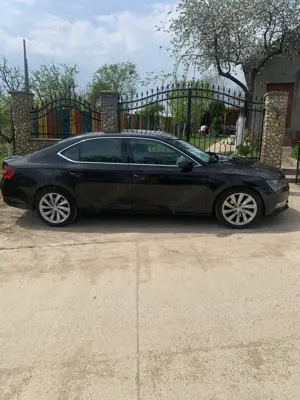 Vând Skoda Superb 3 - imagine 2