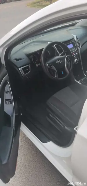 Hyundai i30 cdri  - imagine 10 Hyundai i30 cdri  - imagine 10