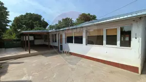 Casă cu teren de vânzare în zona Nord-Est Galați