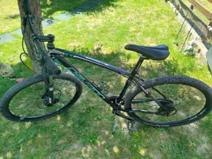 Vând bicicleta Devron Riddle "29