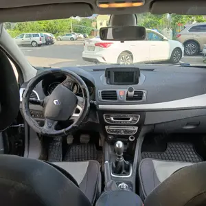 Renault megan 3 1,9 dci 2009 - imagine 2 Renault megan 3 1,9 dci 2009 - imagine 2