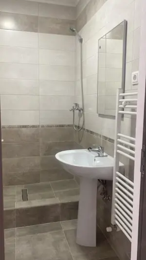 Apartament NOU 1 camera AVANS 3.000 EURO, rata 240 euro - imagine 4