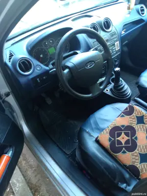 De vânzare Ford fiesta 1 3 benzină  - imagine 5 De vânzare Ford fiesta 1 3 benzină  - imagine 5