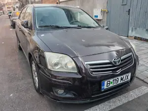 Vand Toyota Avensis 2.2 2006