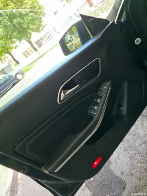 Mercedes-Benz CLA 200 D Urban - imagine 9