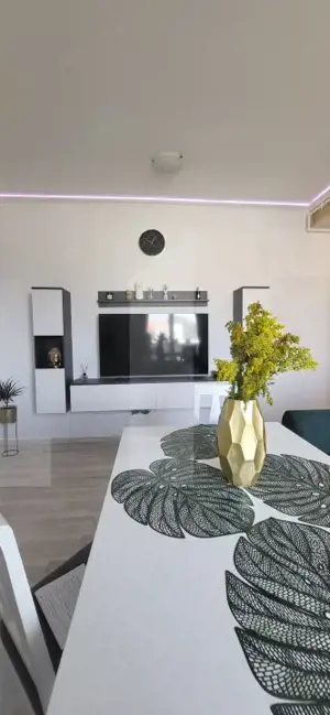 De vanzare apartament cu 2 camere! - imagine 2