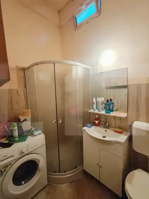 Apartament de vanzare, cu 2 camere, 55 mp, zona Sinaia - imagine 12