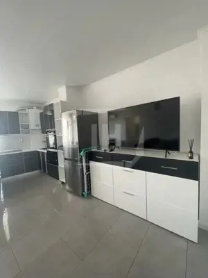 Apartament 2 camere, 2 parcari, zona Horea-Gara