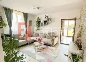 Casa individuala cu 5 camere in Mosnita Veche, zona Est