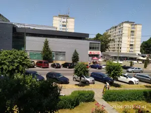 Apartament semidecomandat 3 camere, 62mp (58mp util), etaj 1, Zona Ultracentrală Onești - imagine 3