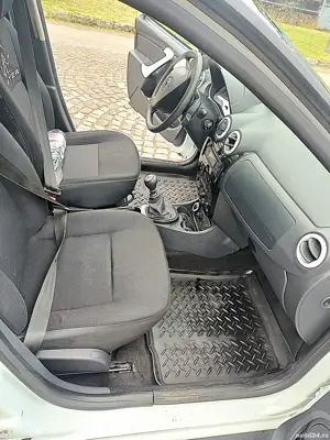 Dacia Duster 4X4,  1,5 dci , 110 CP , Euro 5, 2013 - imagine 6 Dacia Duster 4X4,  1,5 dci , 110 CP , Euro 5, 2013 - imagine 6