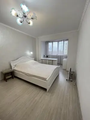 2 camere de inchiriat in zona Onix