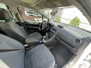 Vand Opel Meriva  1.6 diesel  din 2016 - imagine 3