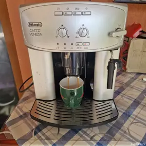 Espressor de cafea automat Delonghi Caffe Venezia  - imagine 3