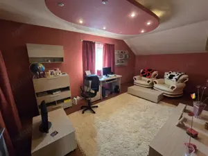 Casă Individuală cu 8 Camere și 4 Băi   de Vânzare în Ciarda Roșie - 375.000 Euro - imagine 8  Casă Individuală cu 8 Camere și 4 Băi   de Vânzare în Ciarda Roșie - 375.000 Euro - imagine 8