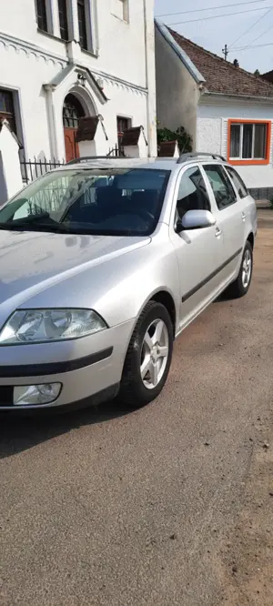 Vând autoturism Skoda  - imagine 4