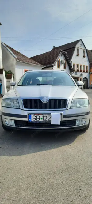 Vând autoturism Skoda  - imagine 5