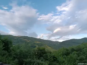 Vând teren muntele rece