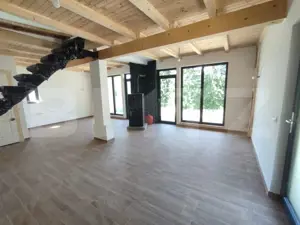 Casă de vacanță, 3 camere, 100 mp, zona Colibița - imagine 18