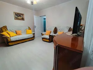 Apartament 3 camere lux ,etaj: 2din4, decomandat,central